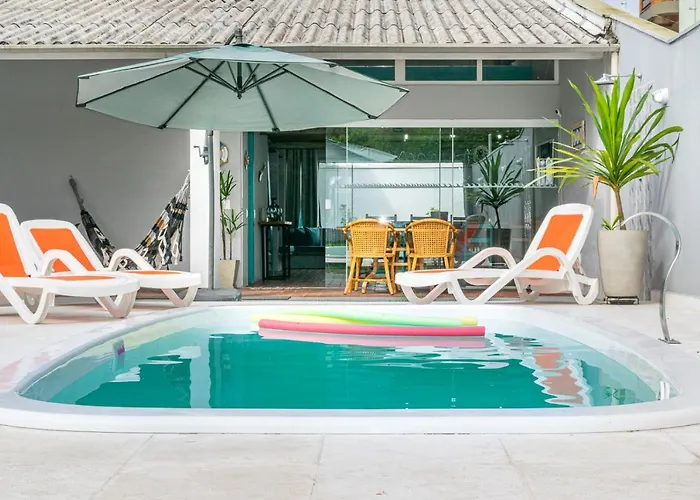 Ubatuba Sweet Home Linda Casa com Piscina 250m do Mar para 12 Hóspedes ou mais